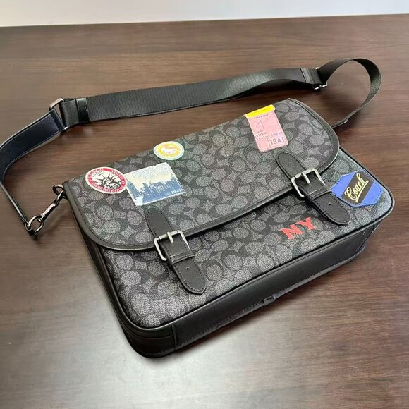 Coach CBF09 Men's Flap Messenger Bag, size 32.5 x 25 x 8cm - Picture 5 of 9